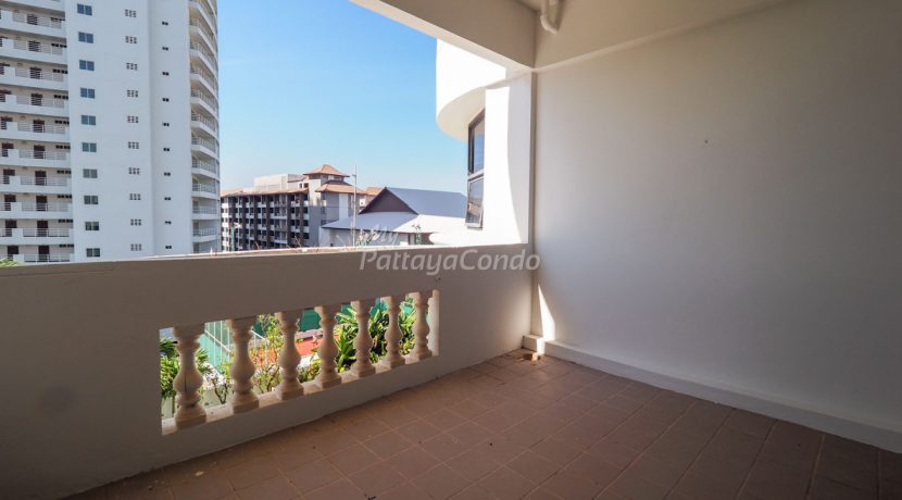 Jomtien Complex Condotel Pattaya For Sale & Rent 3 Bedroom With Partial Sea Views - JTC08