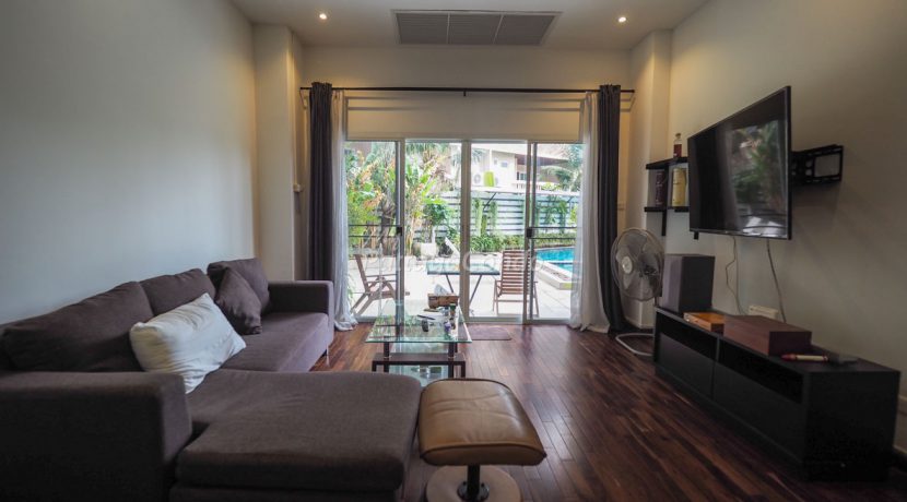 Club House Residence Pattaya For Sale & Rent 1 Bedroom With Pool Views - CLUBH13