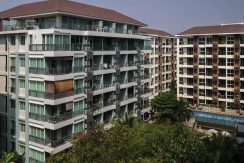 Diamond Suites Resort Pattaya Condo For Sale Studio With Pool Views -DS20