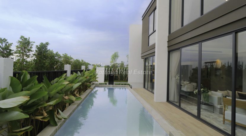 Highland Park Pool Villas East Pattaya For Sale 4 Bedroom With Private Pool - HEHLP01