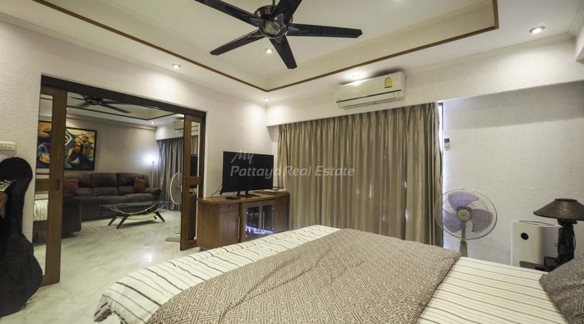 Star Beach Condotel Pattaya For Sale & Rent 1 Bedroom With Partial Sea Views - STAR05