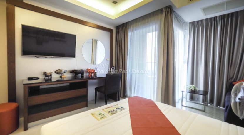 Cosy Beach View Condo Pattaya For Sale & Rent 1 Bedroom + Studio With Partial Sea Views - COSYB42