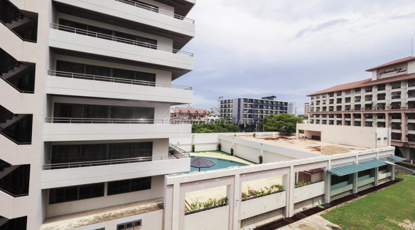 Euro Condo Central Pattaya For Sale & Rent 2 Bedroom With Pool Views - EURO05