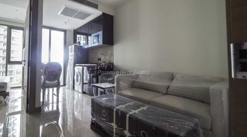 Riviera Ocean Drive Condo Pattaya For Sale & Rent 1 Bedroom With Partial Sea Views - ROD24