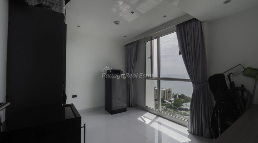 Sky Residences Pattaya Condo For Sale - AMR109