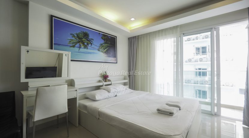 Cosy Beach View Condo Pattaya For Sale & Rent 2 Studios With Partial Sea Views - COSYB43