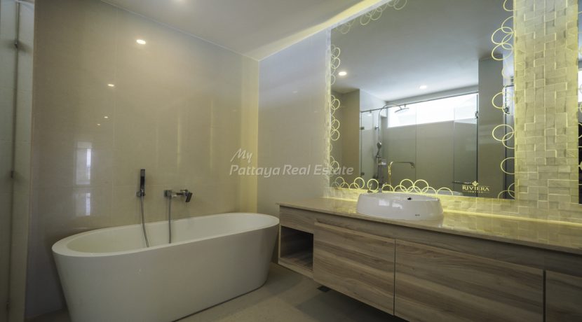 The Riviera Jomtien Condo Pattaya For Sale & Rent 2 Bedroom With Direct Sea Views - RJ30