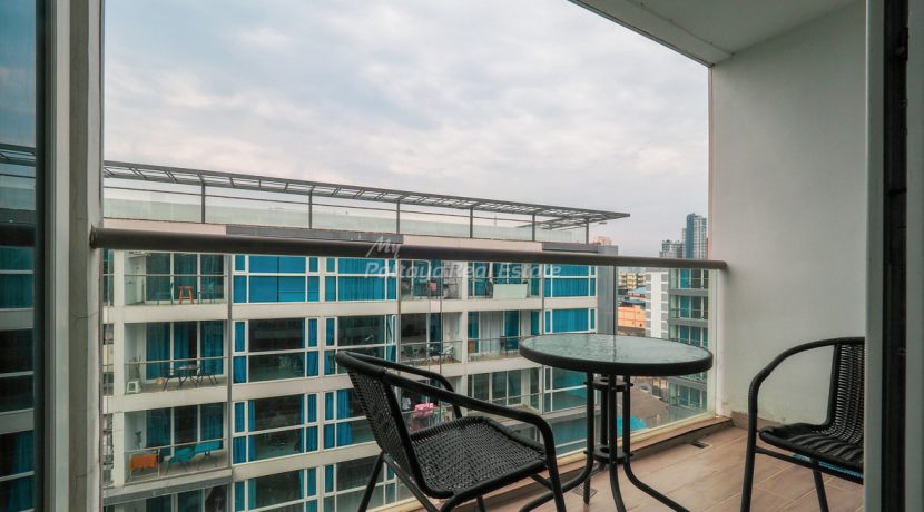 Centara Avenue Residence & Suites For Sale & Rent 1 Bedroom With Pool Views - CARS125