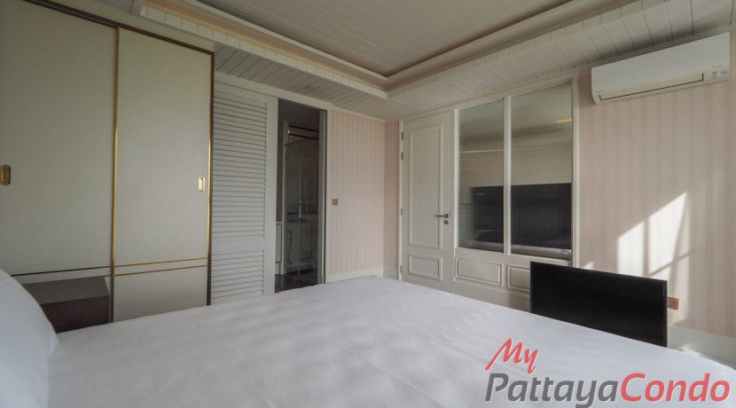 Grand Florida Beachfront Condo Resort Pattaya For Sale & Rent 2 Bedroom With Pool Views - GF07