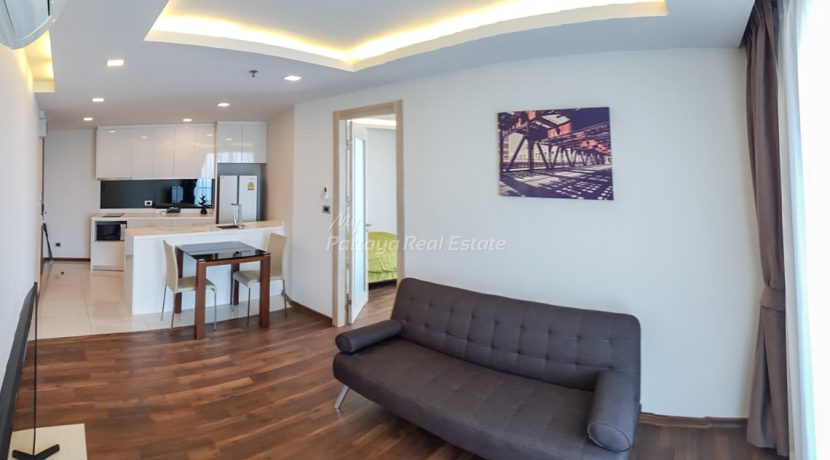 The Peak Towers Condo Pattaya For Sale & Rent 1 Bedroom With Sea Views - PEAKT82