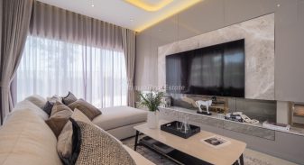 Horizon House For Sale in East Pattaya 4 Bedroom With Private Garden - HEHRZ01
