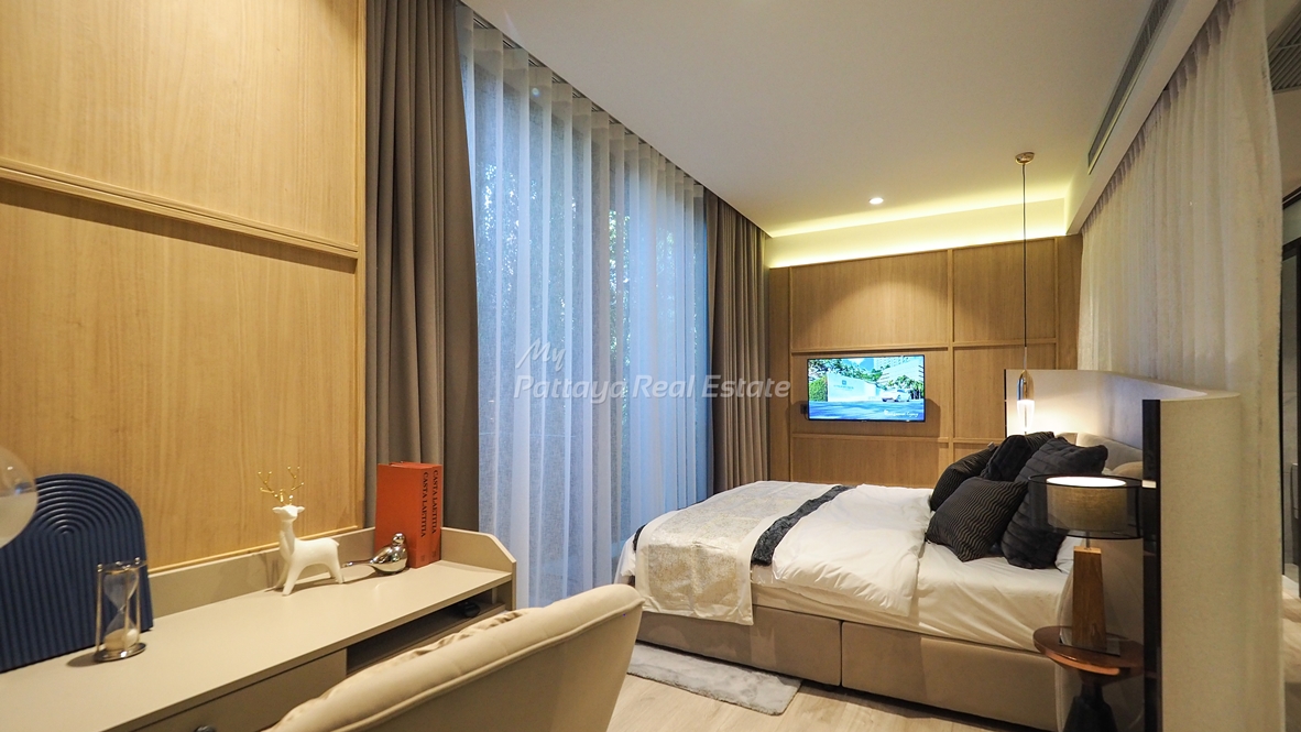 Wyndham Grand Residences Wong Amat Pattaya Condo For Sale – WYNDG03