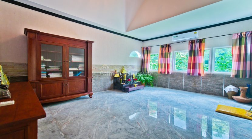 Bang Saray Private Pool Villa For Sale 8 Bedroom With Private Pool - HBBSV01