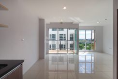 Diamond Suites Resort Condo Pattaya For Sale & Rent Studio With City Views - DS27