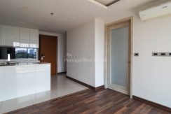The Peak Towers Condo Pattaya For Sale & Rent 1 Bedroom With Partial Sea Views - PEAKT88