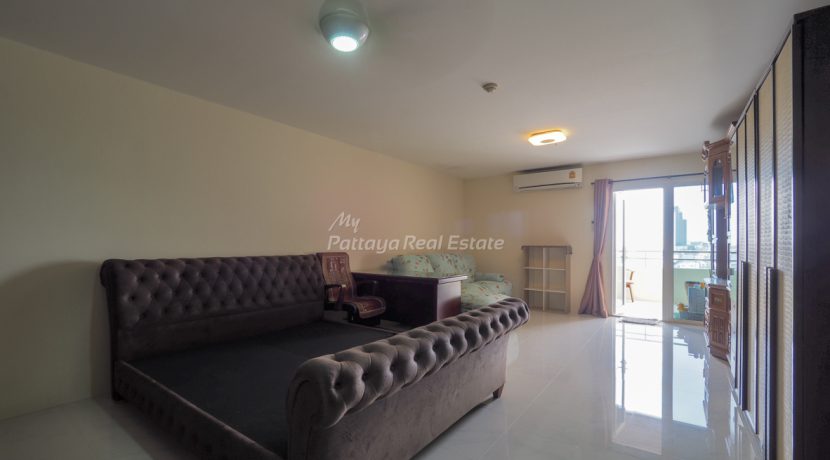 Pattaya Klang Center Point Condo For Sale & Rent Studio With Pool & Partial Sea Views - PKCP10