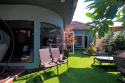 Siam Executive Estate House For Sale 3 Bedroom in Eat Pattaya - HESE01