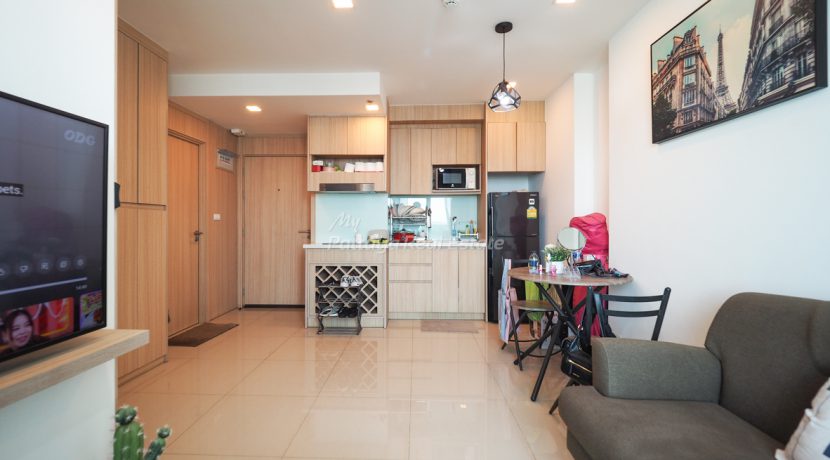 City Garden Tower Condo Pattaya For Sale & Rent 1 Bedroom With City Views - CGPT06