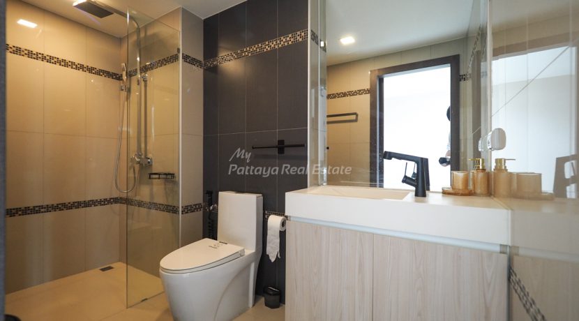 Laguna Beach Resort 2 Condo Pattaya For Sale & Rent 1 Bedroom With City Views - LBR2J28