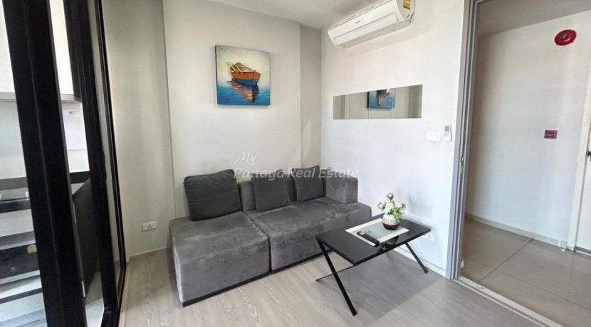 The Base Central Pattaya Condo For Sale & Rent 1 Bedroom With City Views - BASE52