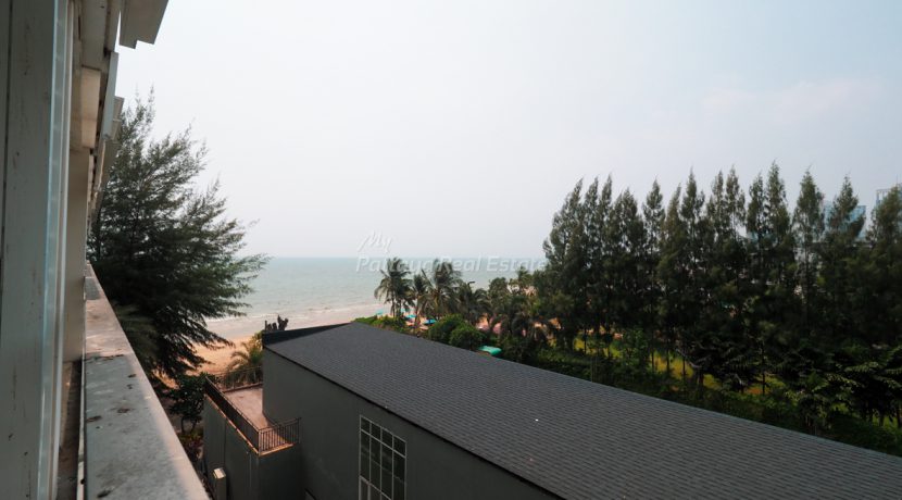 The Pine Shores Condominium Pattaya For Sale & Rent 1 Bedroom With Partial Sea Views - PINE01