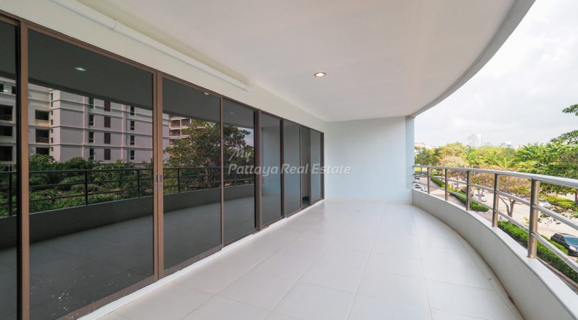 View Talay 3 Condo Pattaya For Sale & Rent Studio With Partial Sea Views - VT3A09